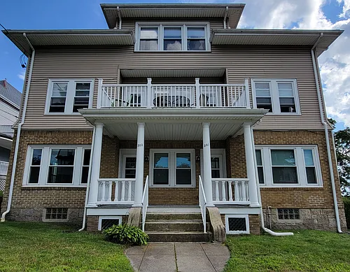 301 Elm St #1 Photo 1 301 Elm St #1 Photo 1