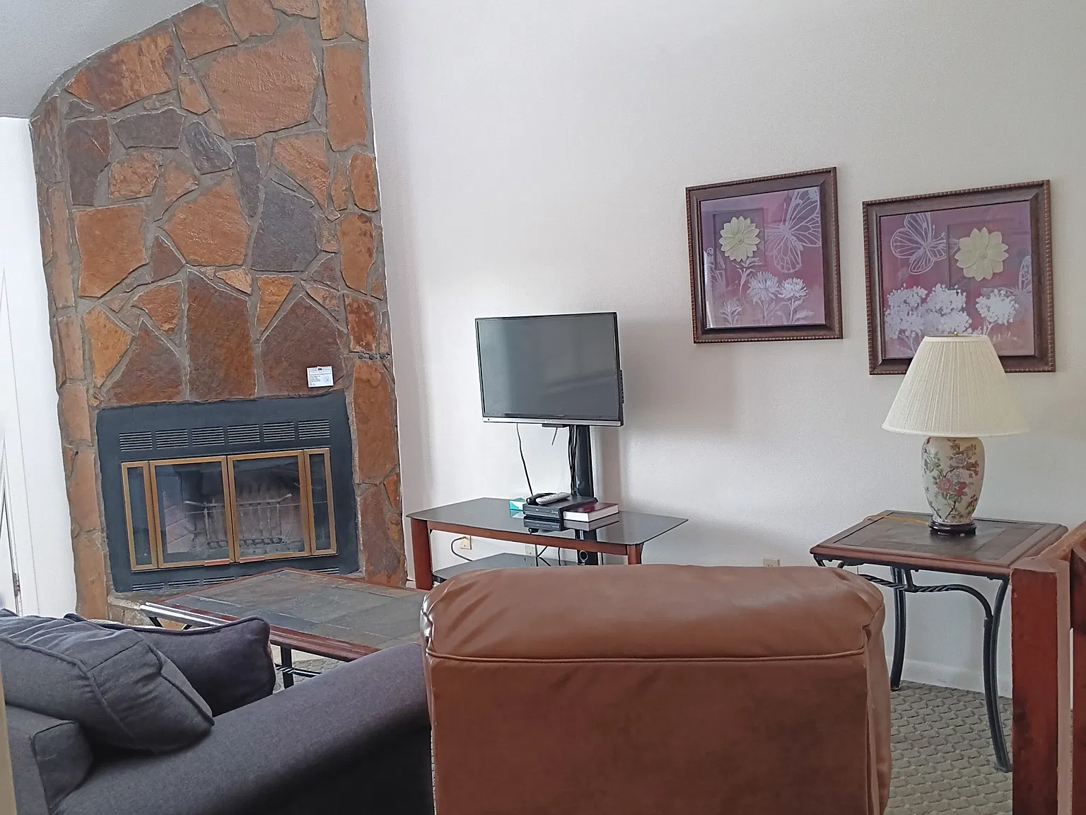 2 bed, $1,600 — Photo 3