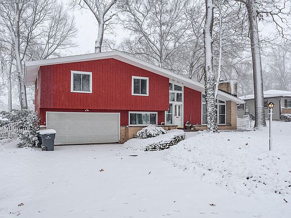 2nd image of 7625 Julie Dr