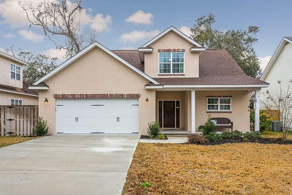 1st image of 107 Village Creek Way St