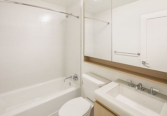 5th image of 250 W 19th St APT 2M