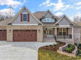 235 W Walelu Trl, Vonore, TN 37885