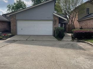 4621 Cashel Glen Dr, Houston, TX 77069