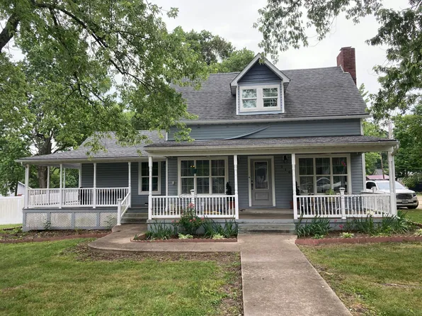 216 W Russell St, Ironton, MO 63650