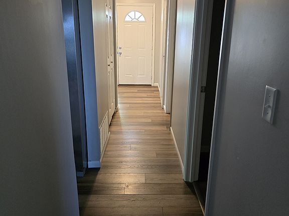 5th image of 127 King St