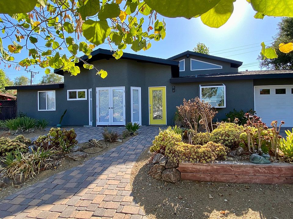 1st image of 874 Chelterham Cir