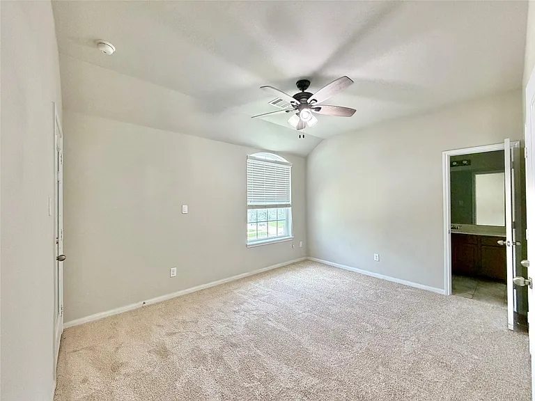 8002 Mesquite Hill Ln — Photo 21
