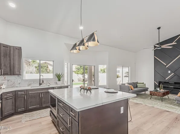862 W RAWHIDE Avenue, Gilbert, AZ 85233