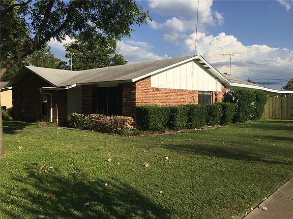 2nd image of 602 John Glenn Dr