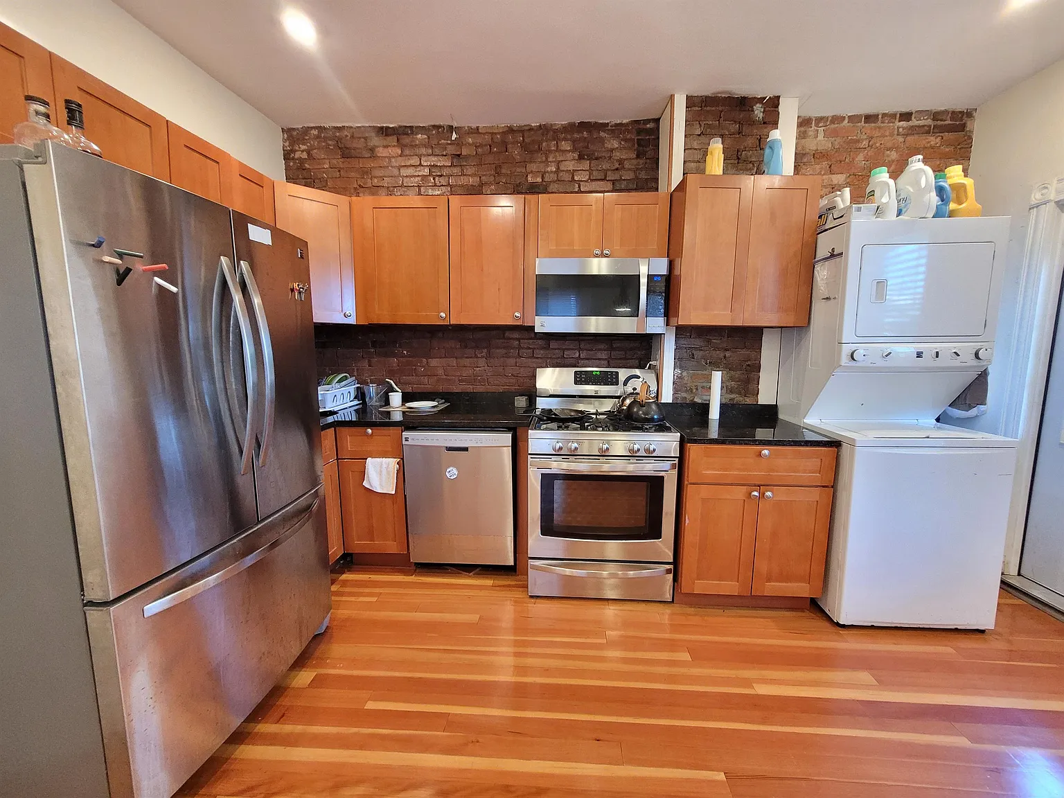 4 bed, 1067 sqft, $3,795 — Photo 2