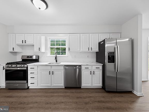 5th image of 112 Liberty Ln