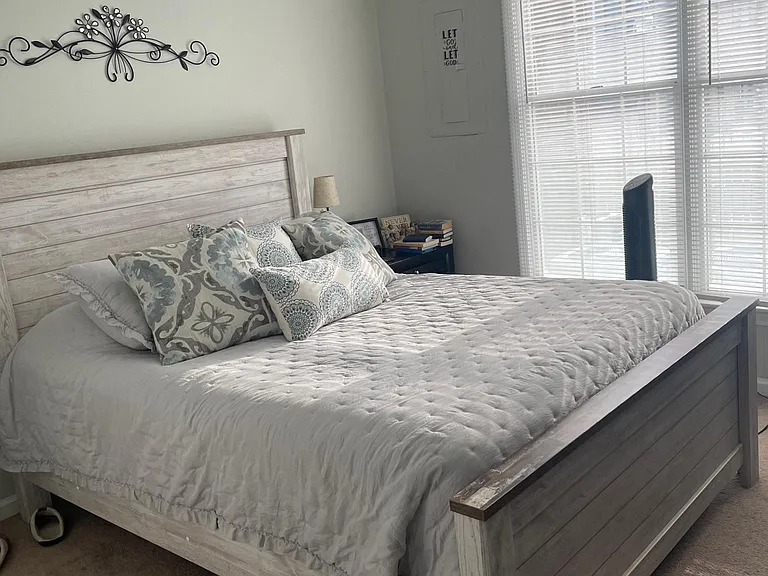 318 Worthington Sq — Photo 7
