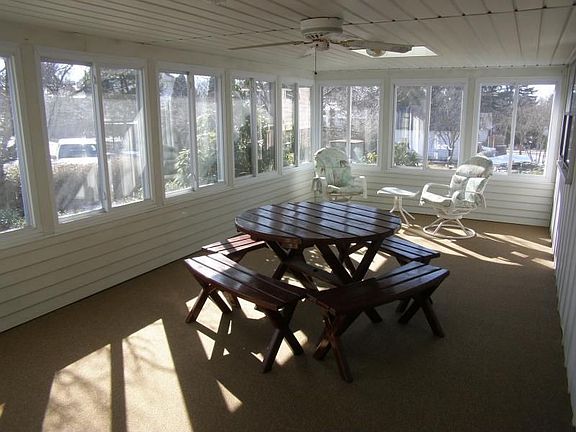 4th image of 510 Barrymore St