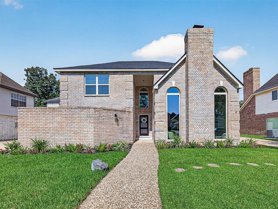 1st image of 1018 Sherfield Ridge Dr