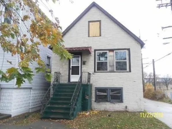 8714 S Crandon Ave, Chicago, IL 60617
