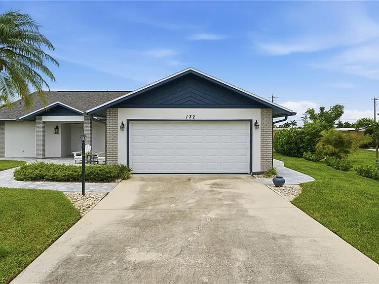 132 Bordeaux Cir — Photo 38