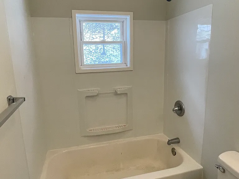 814 Green St #2 — Photo 15
