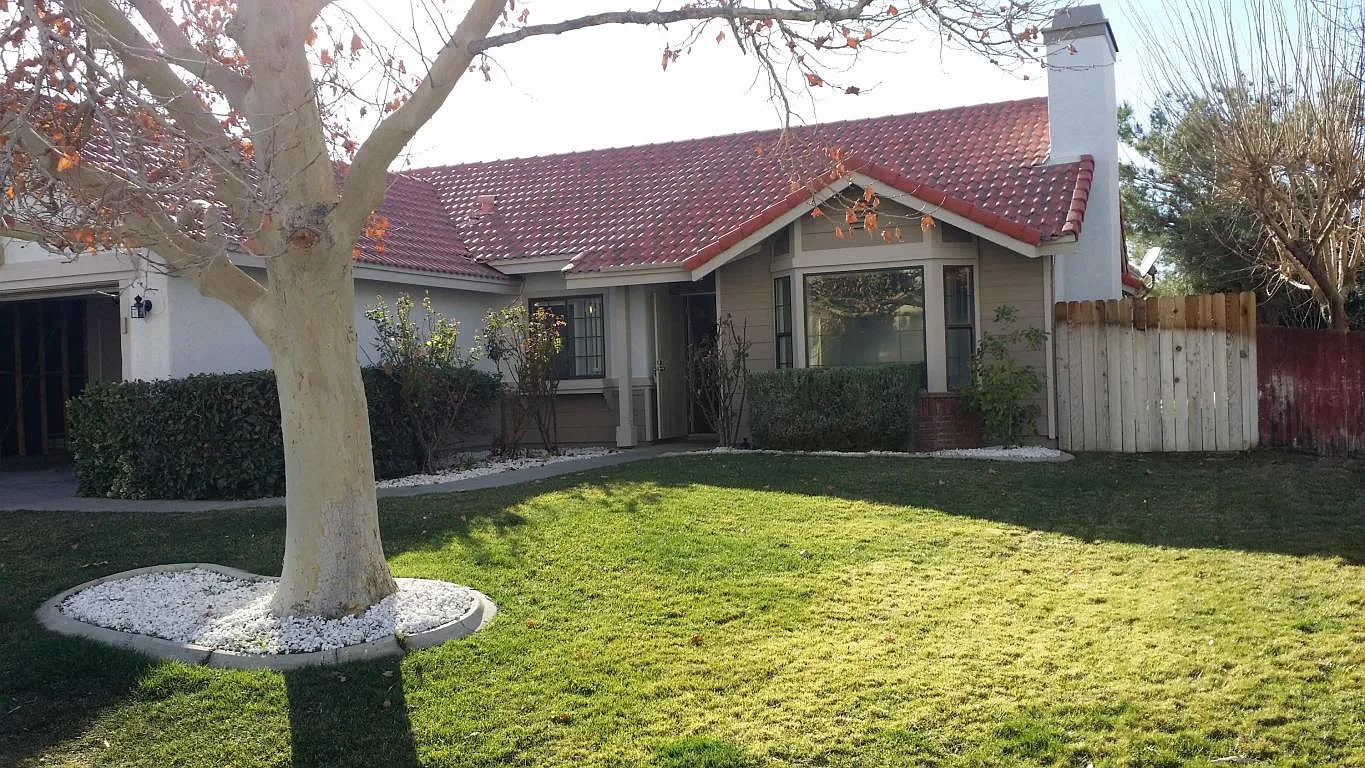 43339 Carol Dr photo 1