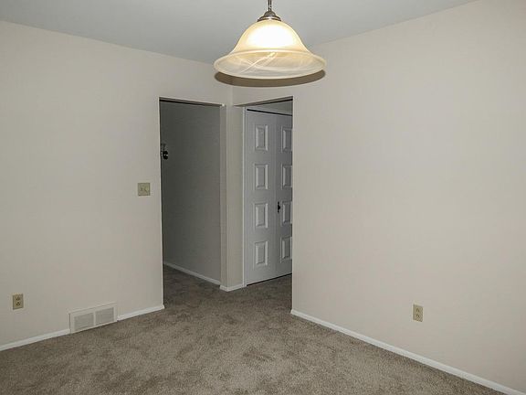 5th image of 3522 Hillside Dr