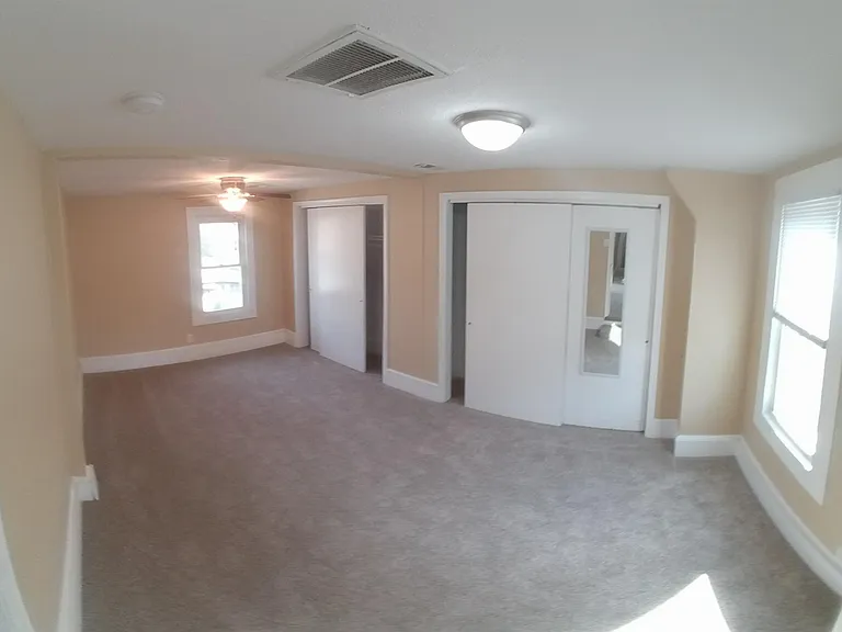 424 Middlesex St — Photo 4