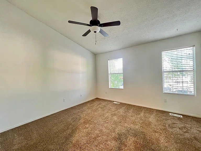 601 Wedgewood Way — Photo 11