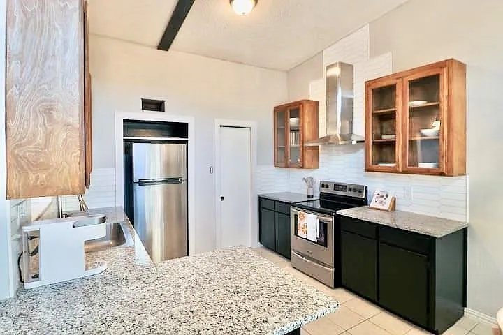 2708 McCart Ave #2708 — Photo 8