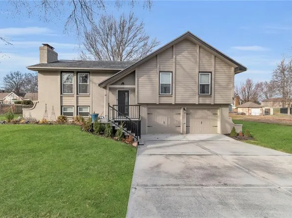 104 Ash St, Lathrop, MO 64465