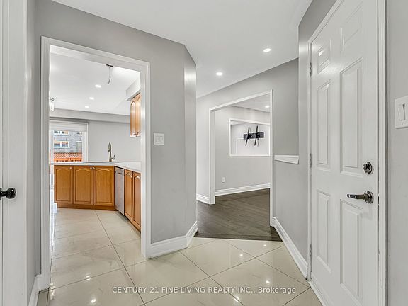 4th image of 20 Edenvalley Rd