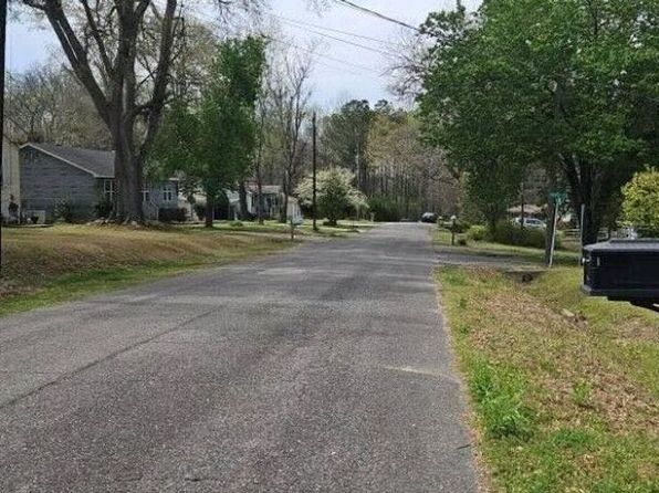512 Parks Rd, Gardendale, AL 35071