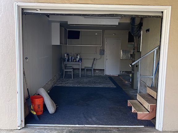 4th image of 227 Northwood Dr