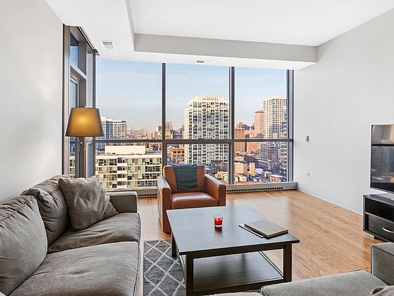 3rd image of 303 W Ohio St APT 1801