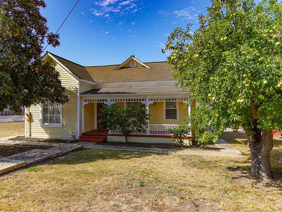 1st image of 1001 1st St
