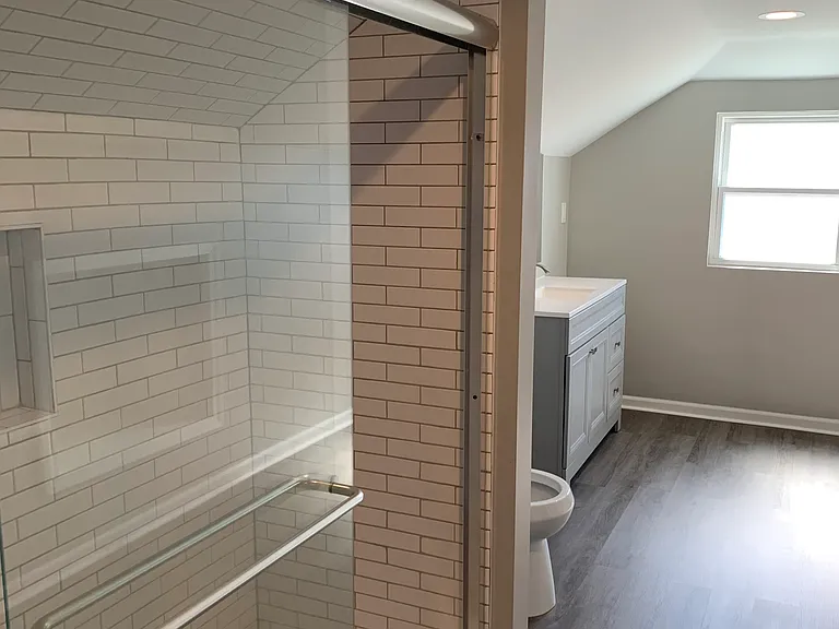 5305 W School St — Photo 11