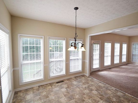 3rd image of 212 Cheshire Ct
