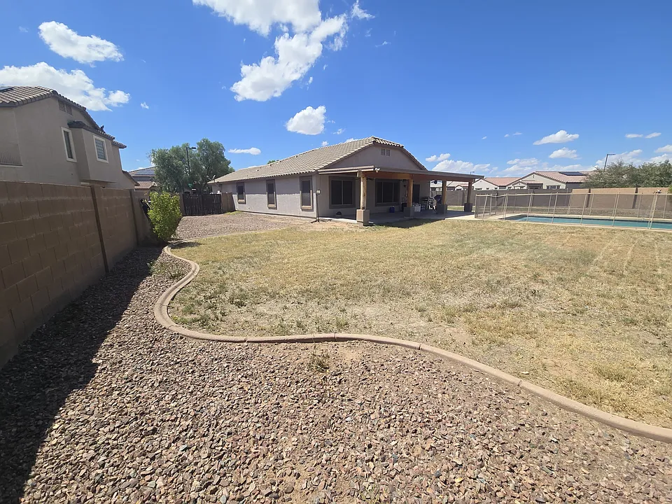 25524 W Beth Dr