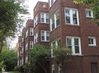 811 Simpson St APT 3, Evanston, IL 60201