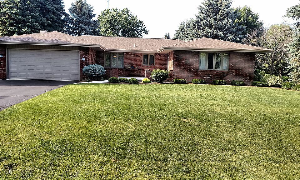 1st image of 7094 Montmorency Dr