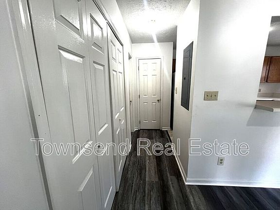 4th image of 1044-2 Ancestry Dr