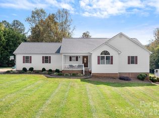 161 Cherry Blossom Ln, Stony Point, NC 28678