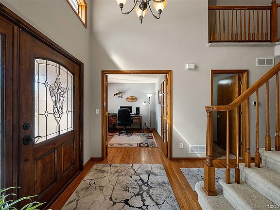 3rd image of 5058 Bur Oak Lane