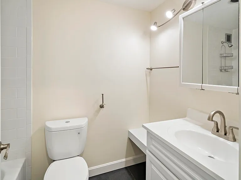 492 Beacon St #32 — Photo 13