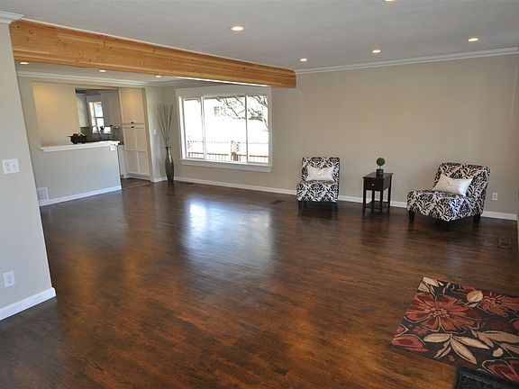 2nd image of 3727 W Princeton Ave
