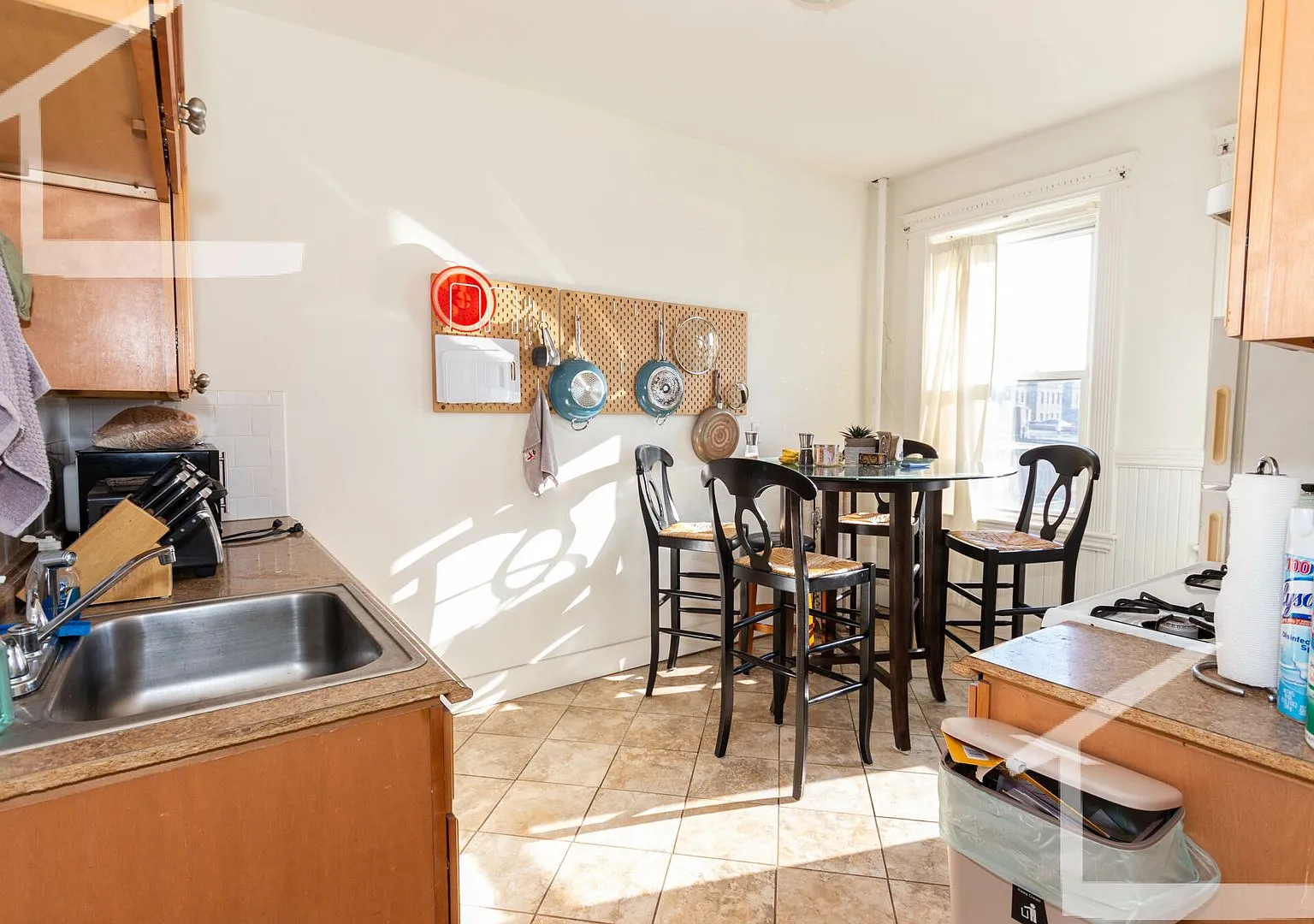 9/1 Packard's Corner 2BR with heat inc, huge bedrooms! — Photo 1