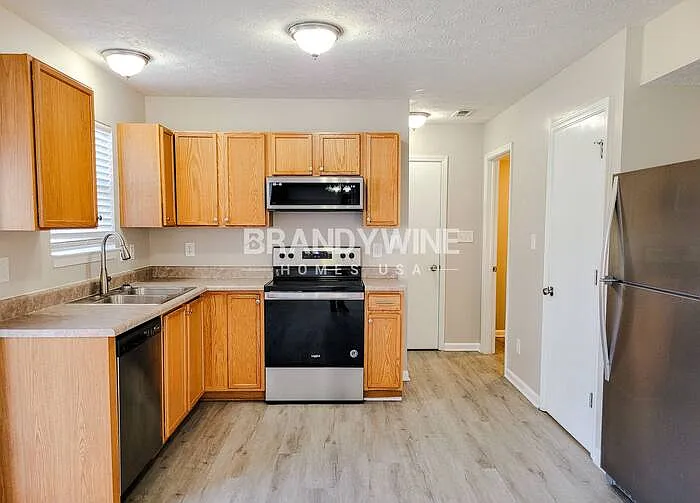 1135 Valley Forge Dr — Photo 6