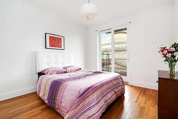 Sold by Compass | media 17