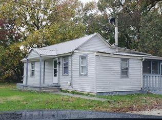 700 S Marlyn Ave, Essex, MD 21221