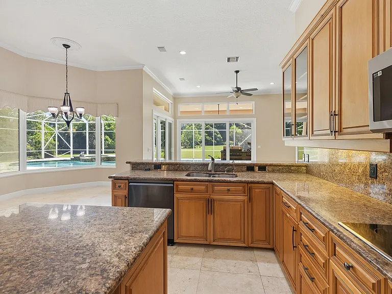 8480 Man O War Rd — Photo 11