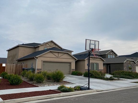 3rd image of 2236 N Hall Ct