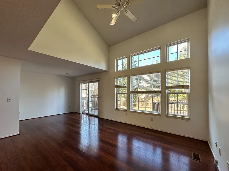 2514 Boulder Ln — Photo 10
