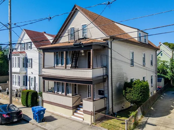 61 Acushnet Ave, New Bedford, MA 02740